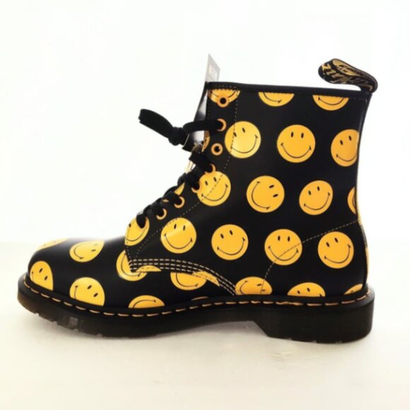 Dr. Martens Smiley 1460 31389005 12 EU46 NIB Never Worn Black Yellow Docs DM - Picture 3 of 4